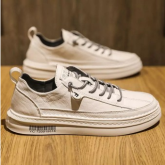 Breathable Men's Fashionable sneakers for men-Beige