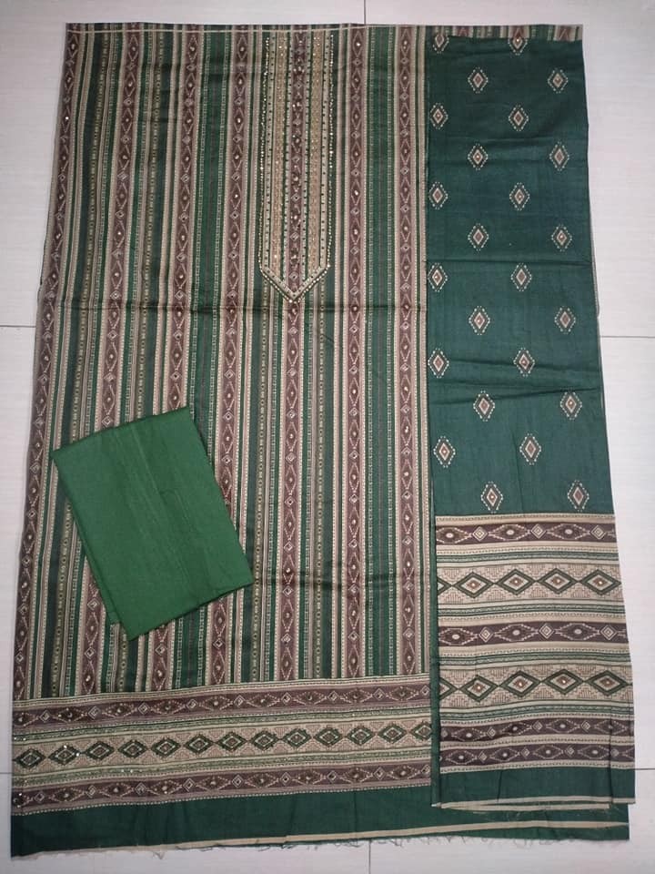 Boutique Unstitched 3pcs